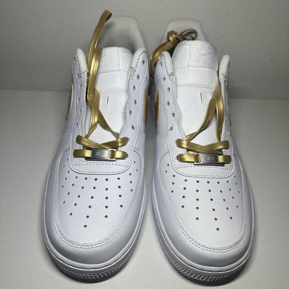 NIB Custom Nike Men’s 9.5 White Air Force 1 07 Gold Paint Drip Swoosh & Laces - Picture 2 of 12